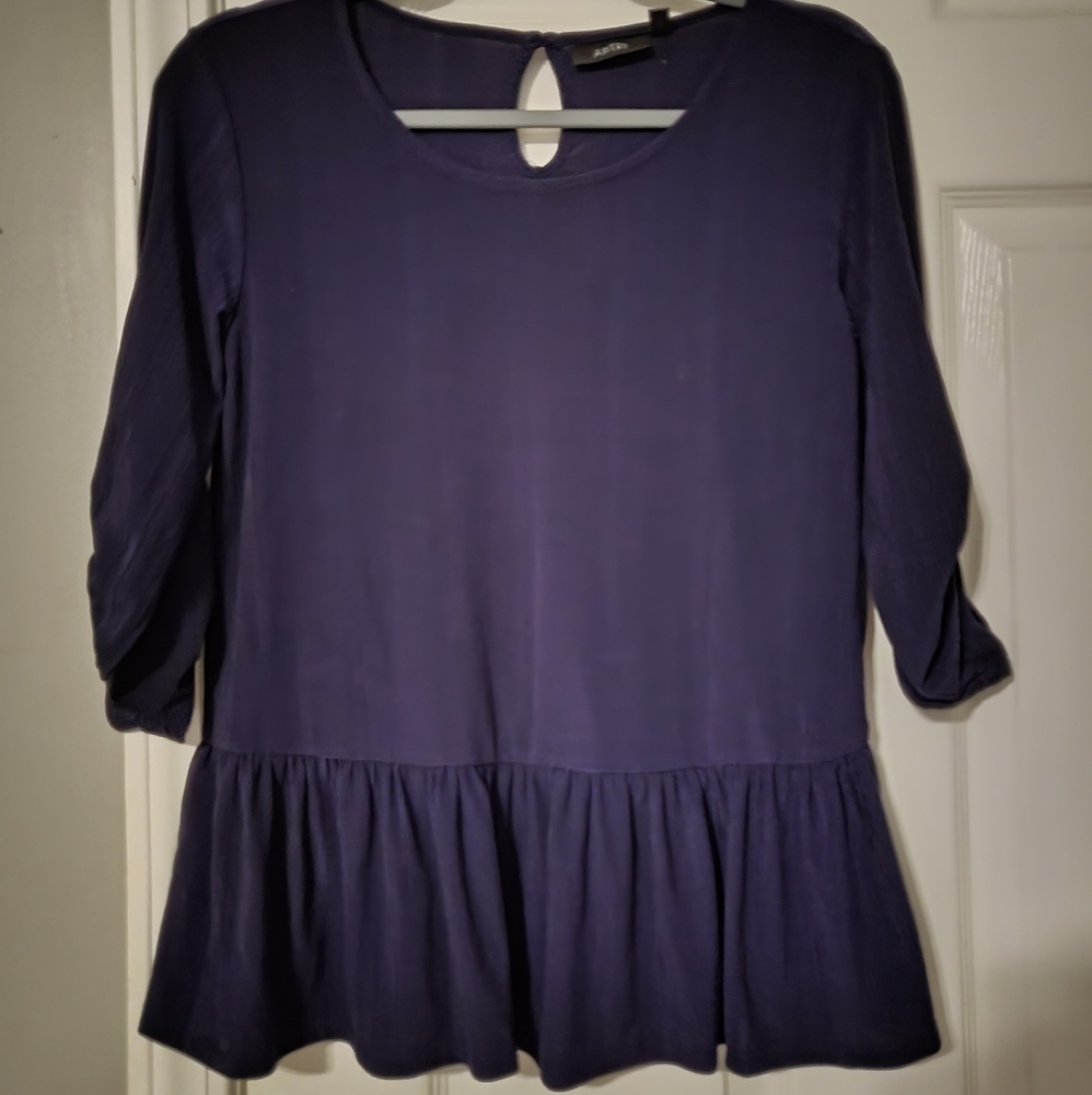 Light weight dress blouse top
